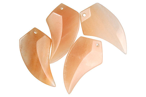 Peach Aventurine Eagle Beak - 28x50mm - Piece - unbranded Peach Aventurine pendant for jewelry making